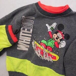 Disney Sweatshirt Kids Medium 5-6 Gray Mickey Mouse Snowboarding Vintage 90s USA